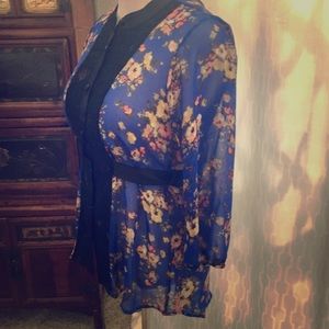 NWOT Sheer BOHO hippie chic floral lace top